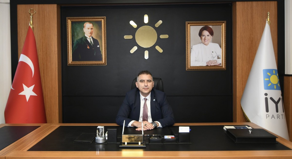 Başkan Fatih Akgün’ün Regaip Kandil mesajı