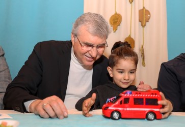 Başkan Yüce, 73 saat sonra enkaz altından kurtarılan Mir Berzan ve ailesiyle buluştu