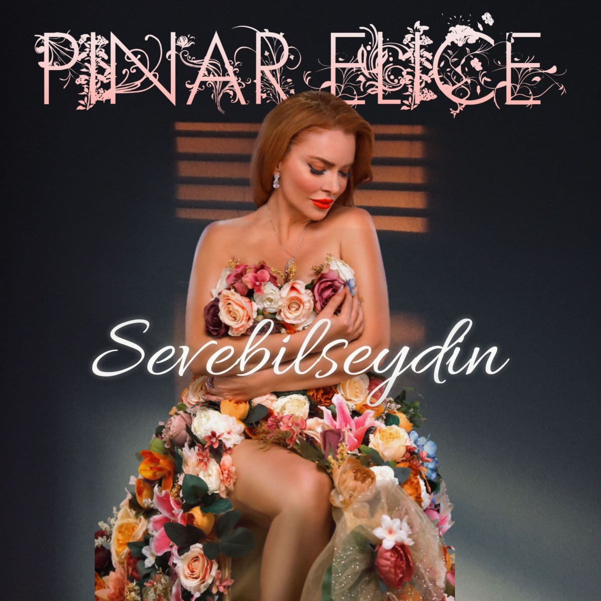 Pınar Eliçe Sevebilseydin'i sevenleriyle buluşturdu!