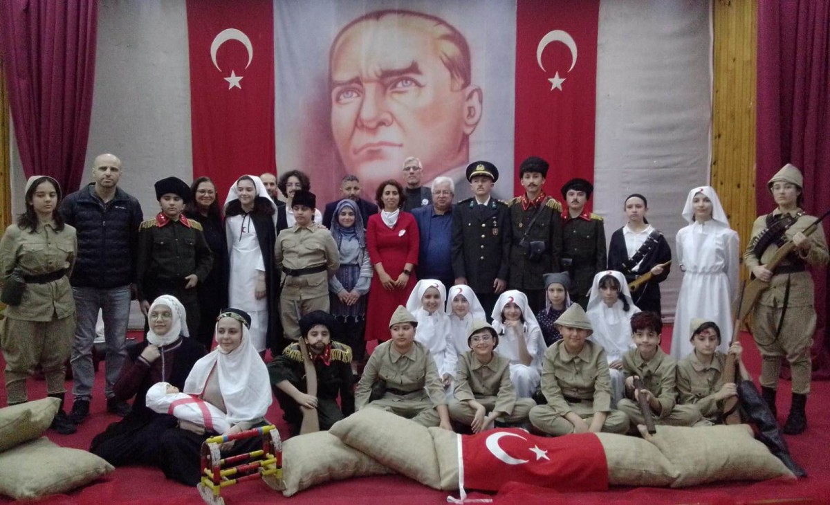 Ahmet Akkoç Ortaokulu 18 Mart Çanakkale Şehitleri Anma