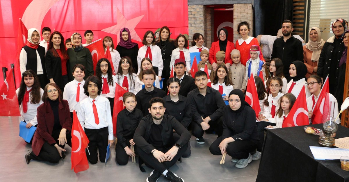 SGM’de duygu dolu gösteri: “Bir nesil onların destanıyla büyüyor”