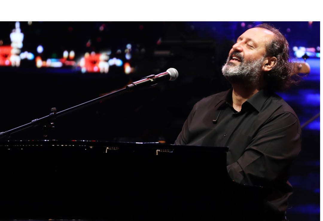 YÜCEL ARZEN YENİ ALBÜMÜYLE ANILARA DOKUNMAYA GELİYOR