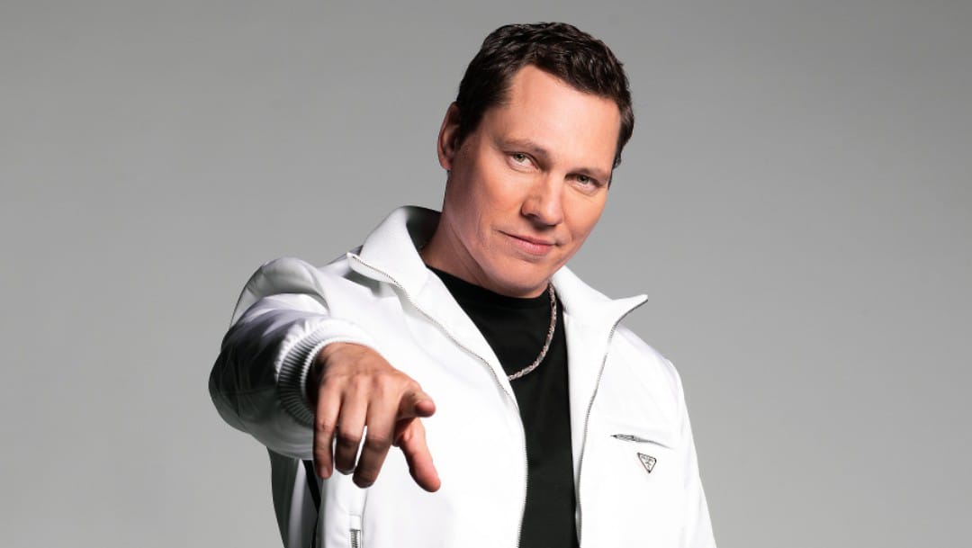 DÜNYACA ÜNLÜ TIËSTO  DRIVE ALBÜMÜNÜN AÇILIŞ ŞARKISI ''ALL NIGHTER''I YAYIMLADI! 