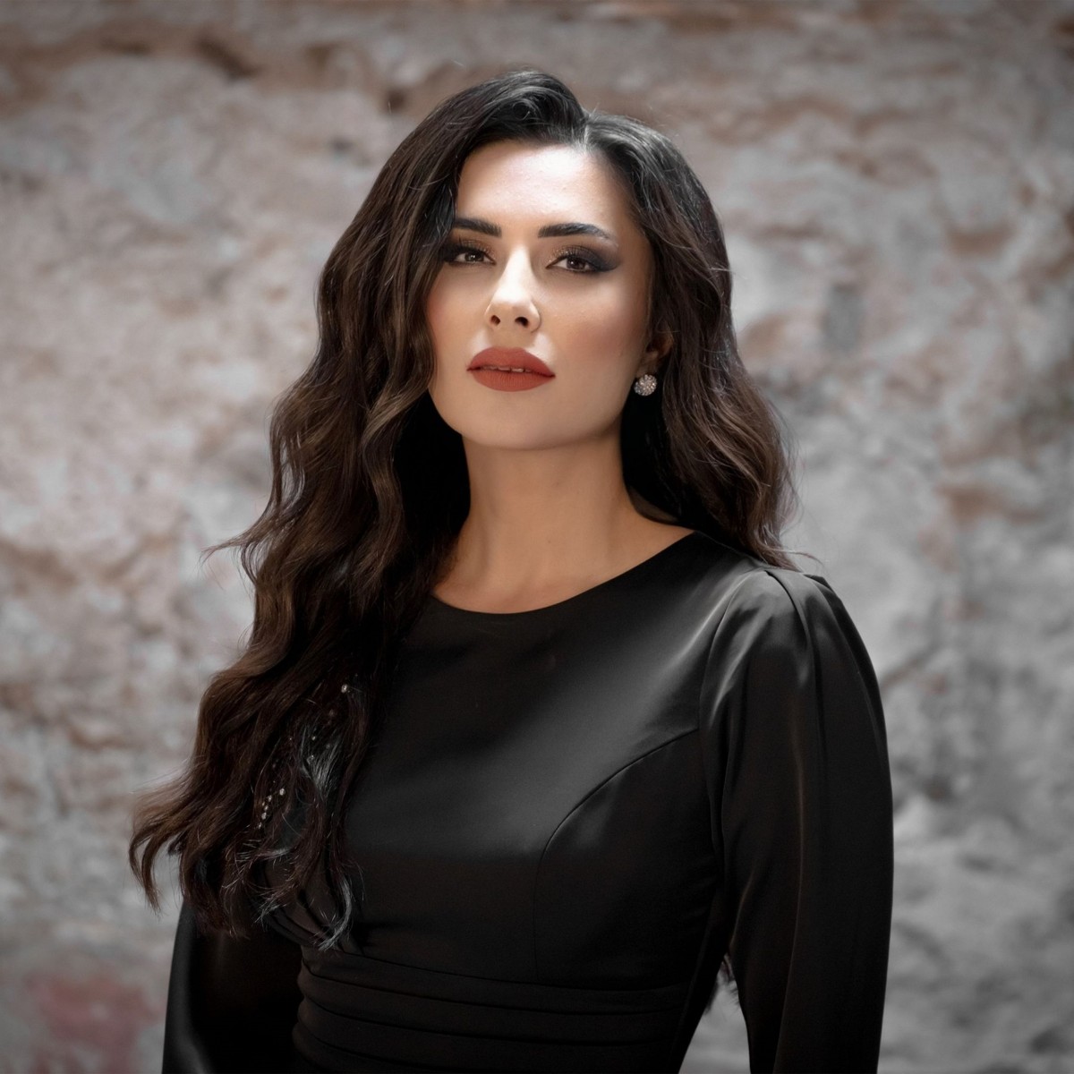 MERVE AKINCI'NIN İKİNCİ TEKLİSİNDE ARABESK ESİNTİLER