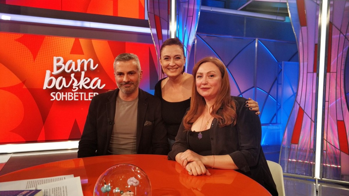 YALI ÇAPKINI'NIN İFAKAT'I GÜLÇİN SANTIRCIOĞLU EŞİYLE İLK KEZ EKRANDA