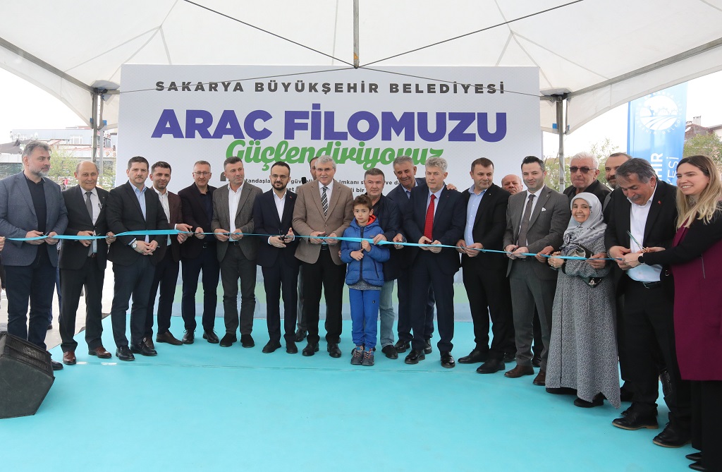 Akif Adnan Dizer, Şehrin Kalbi Adapazarı’nda 