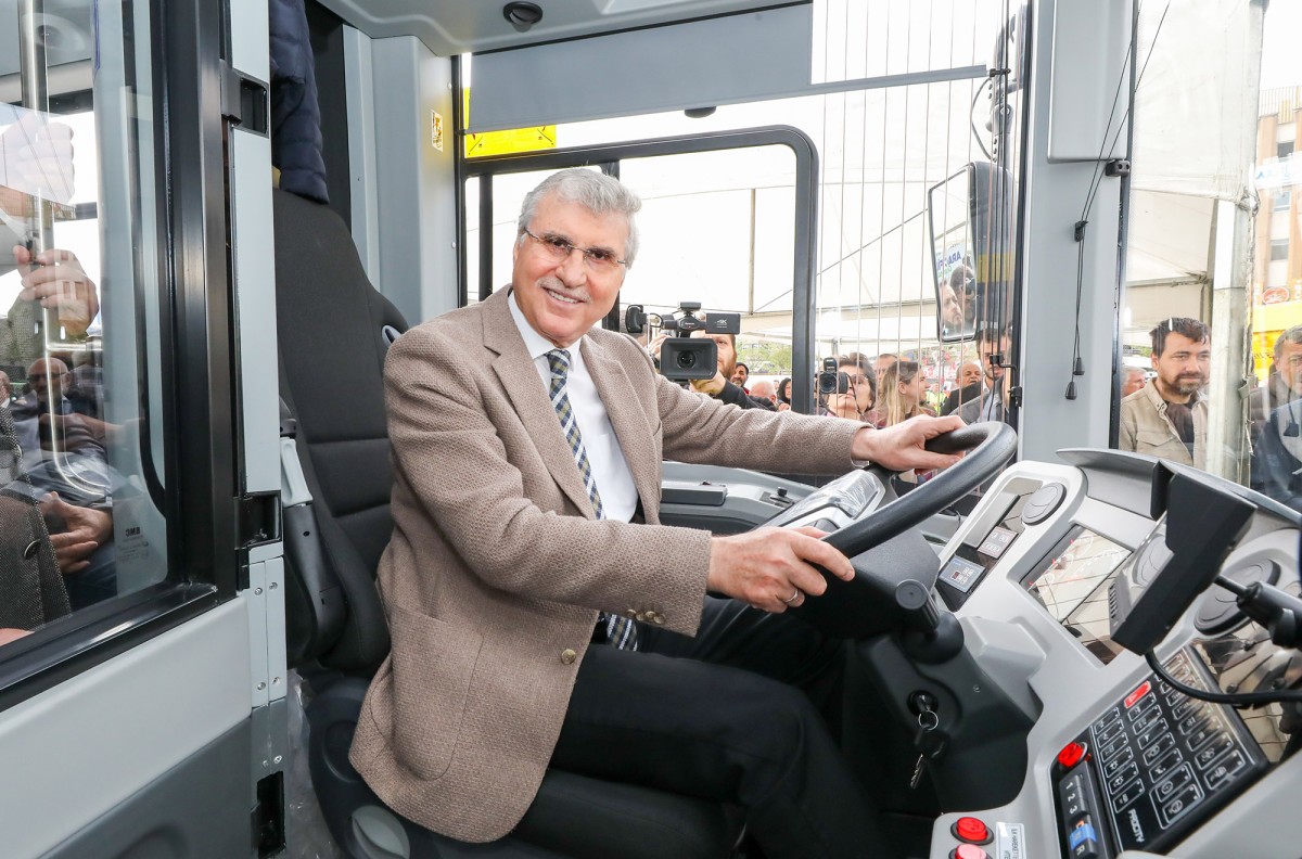 Başkan Ekrem Yüce 2 yeni körüklü otobüs Sakarya’ya hayırlı olsun