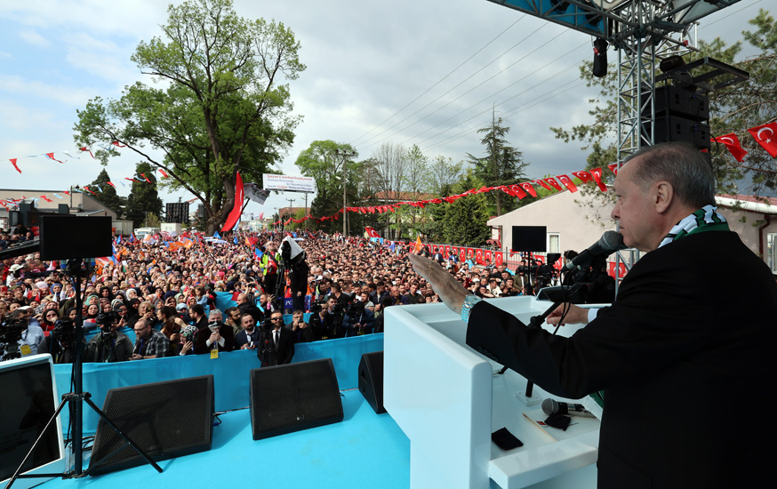 Cumhurbaşkanı Recep Tayyip Erdoğan, Sakarya 14 Mayıs’ta 21 yıllık kazanımları daha ileri taşımaya hazır