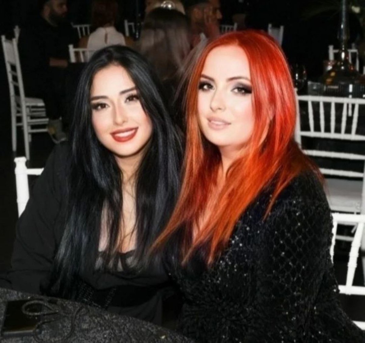 SEDA SAYAN VE SAFİYE SOYMAN'A BAYRAM TASARIMI
