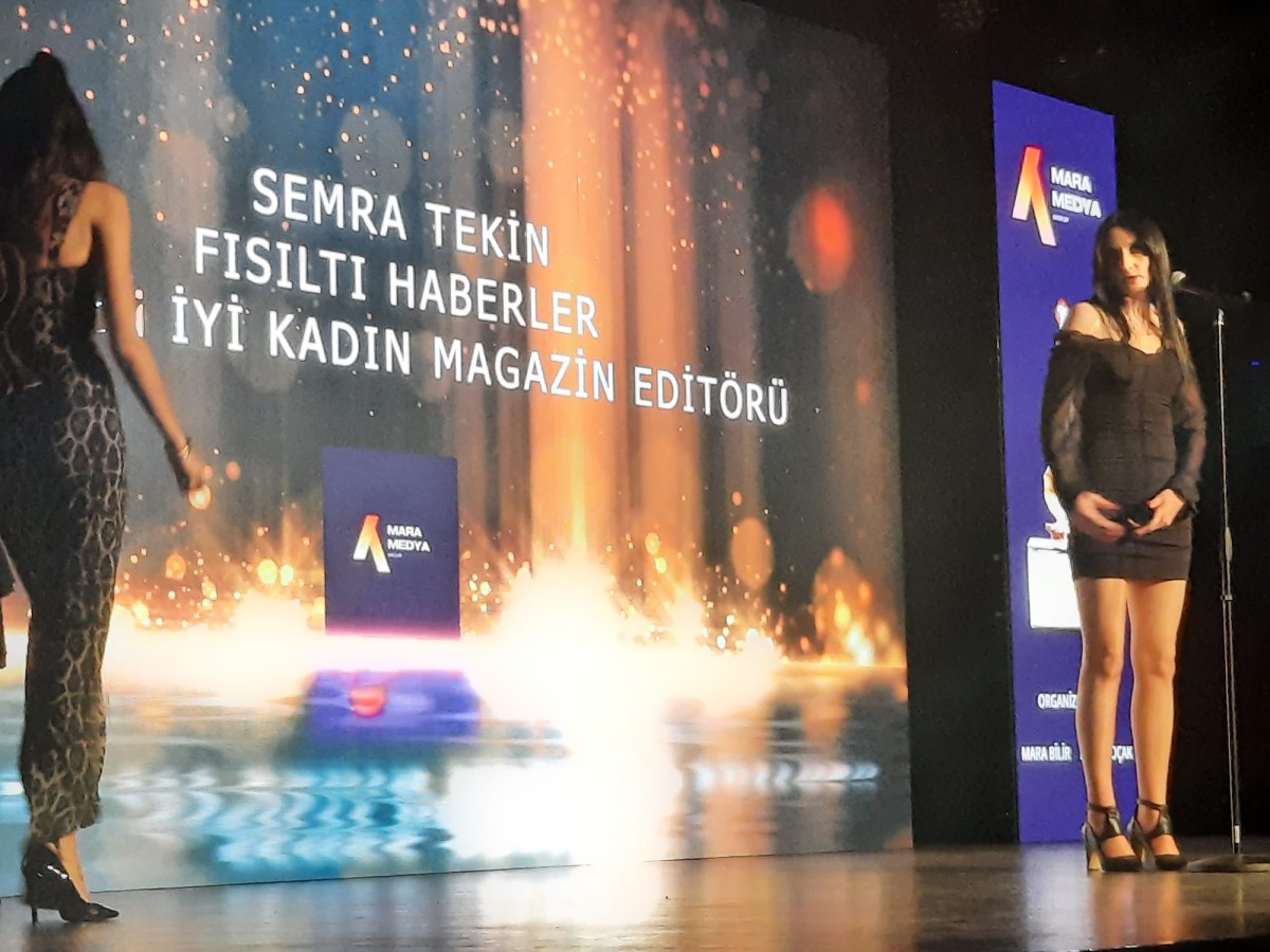 Semra TEKİN, Magazin Muhabiri Ödülü ile Mesleki kariyerini taçlandırdı.