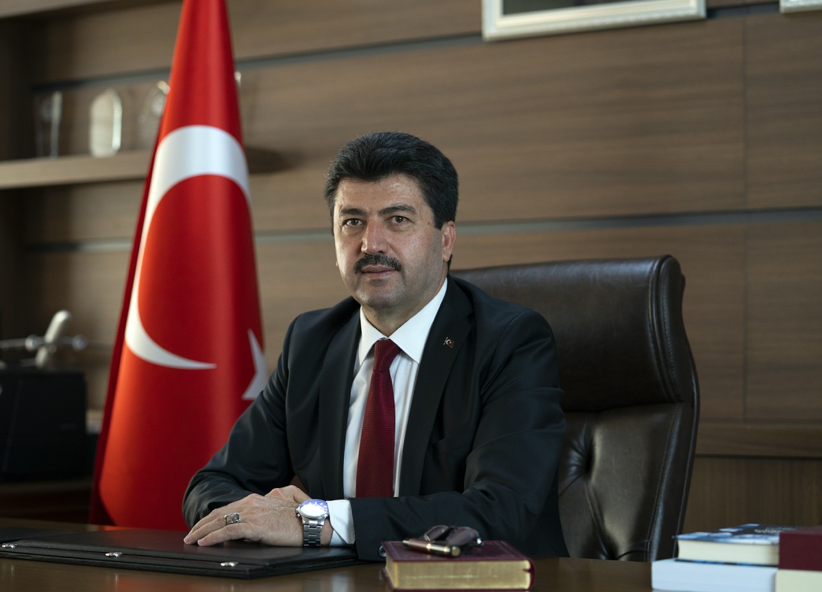 Rektör Sarıbıyık’tan 15 Temmuz mesajı