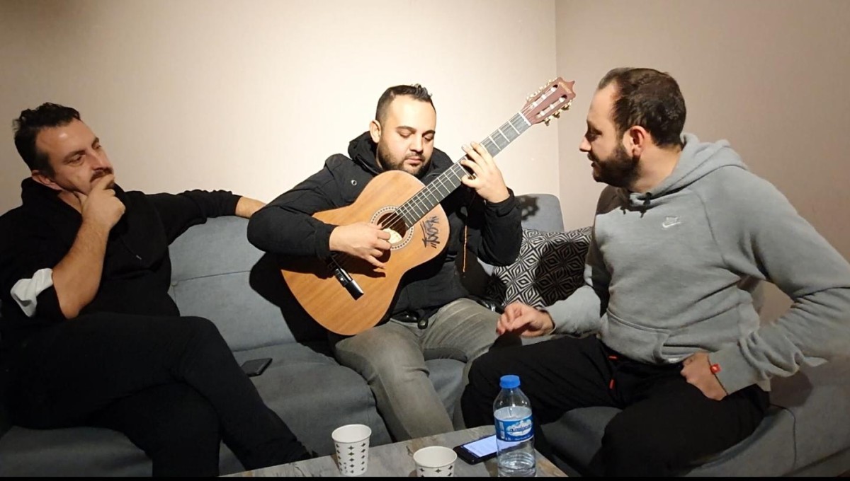Cengiz Kuşku'nun MÜZİSYENLİKTEN  SANATÇILIĞA GİDEN YOLCULUĞU