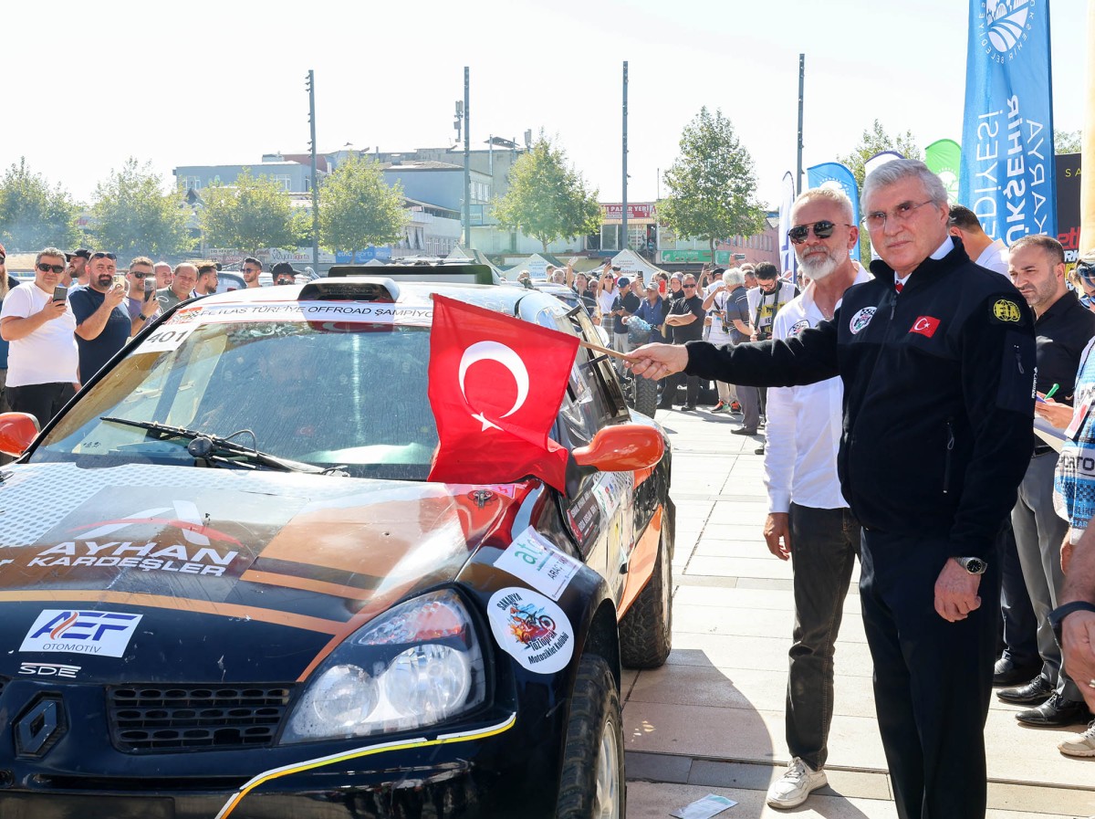 Ekrem Yüce Petlas  Türkiye Off-road Şampiyonası için Start Verdi, Nefes Kesen Heyecan Başladı: 