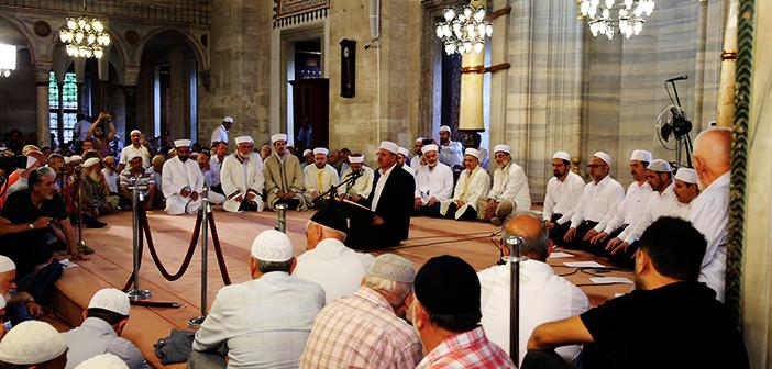 Mevlid nedir, neden okunur? Mevlid kandili nedir, ne anlama gelir? Mevlid kandili ne zaman ortaya çıktı? Mevlid kandili ne zaman ve nasıl kutlanır? İşte Peygamber (s.a.v.) Efendimiz’in doğumu, “Mevlid-i Nebi.”