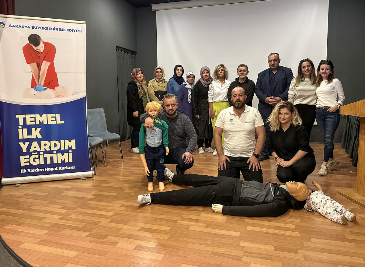 Sertifikalı ilk yardım eğitimleri devam ediyor