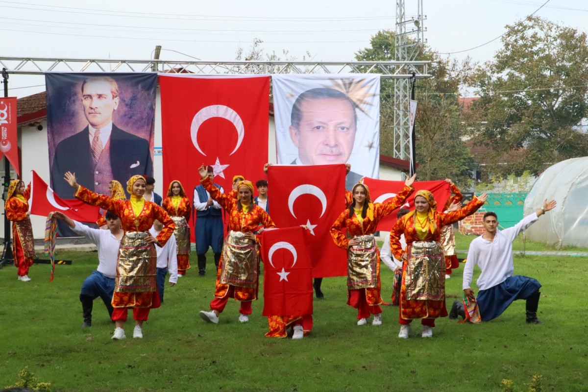 Cumhuriyetimizin 100. Yılı kutlamaları kapsamında “Cumhuriyet Şenliği' Sakarya'da Yapıldı