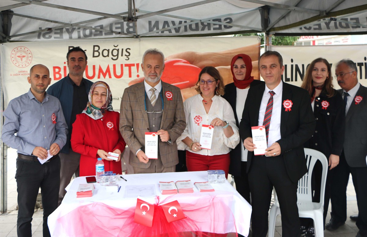Sakarya'da Sağlıkçılar 100. Yılı kutladı