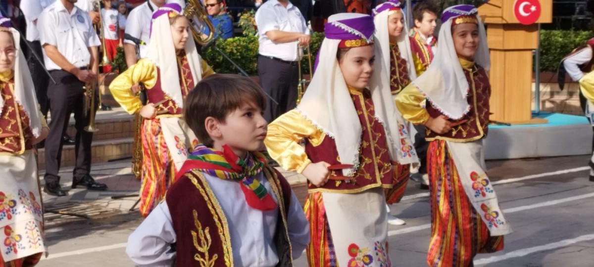 29 Ekim Cumhuriyet'in 100.yılı, Yüz Yıla Yakışır Katılım ile Sakarya'da Kutlandı
