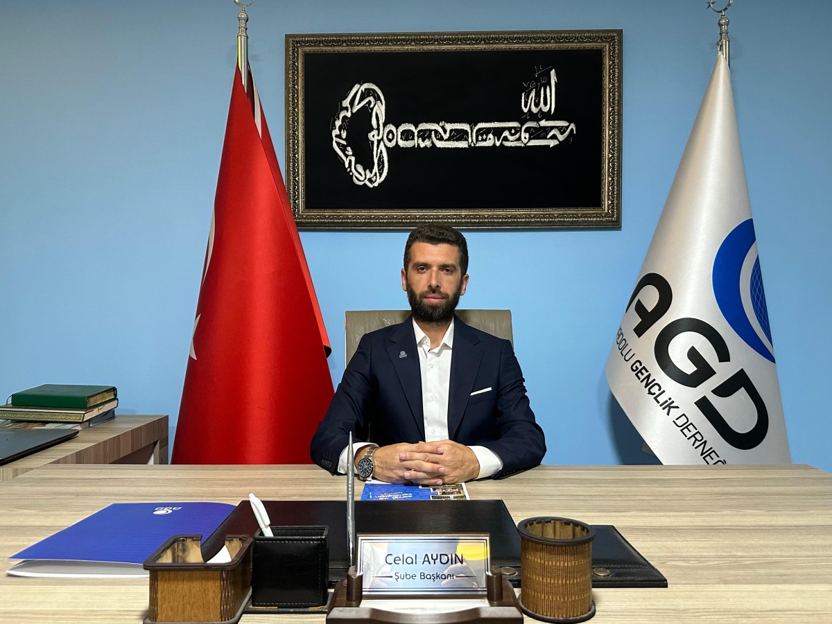 AGD Sakarya Şube Başkanı Celal AYDIN Blinken'ın Türkiye Ziyareti ile ilgili Basın Açıklaması yaptı.