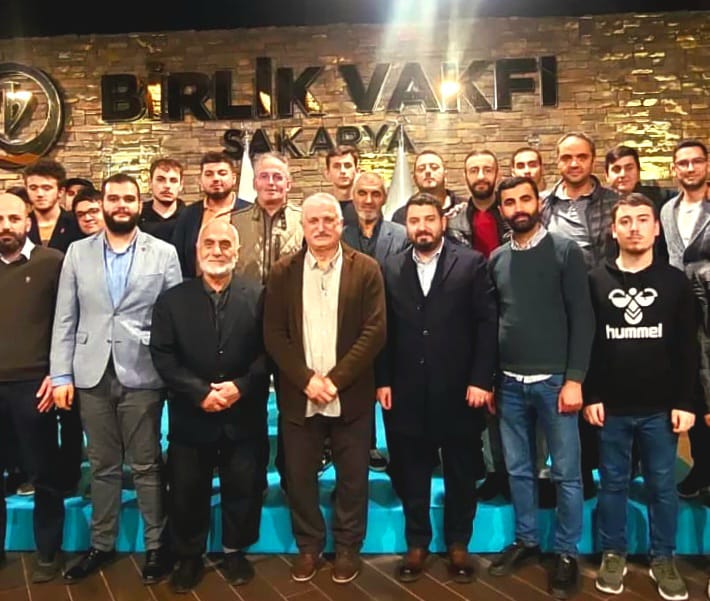 Fahri Tuna, MTTB Sakarya'da 'Edebiyat ve Gençlik'i Anlattı