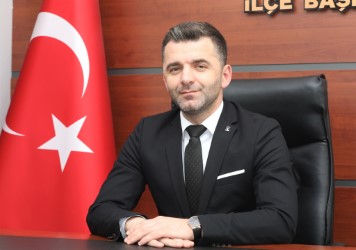 AK Parti İlçe Başkanı Samet Çağlayan'dan CHP İlçe Başkanı Sabri Anıl Özkan Sert Cevap