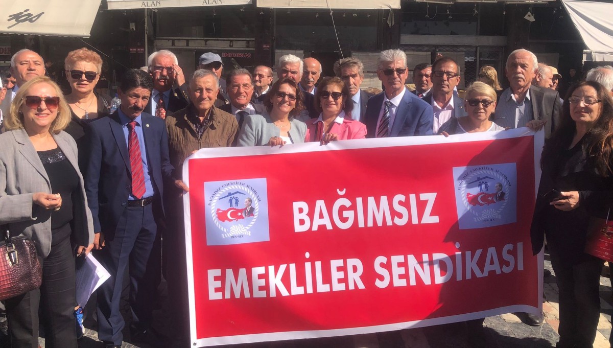 Başkan Mehmet Öztürk; 10 Aralık 2023 Tarihinde Anıtpark'ta Yapılan Emekli Mitingine Katıldı