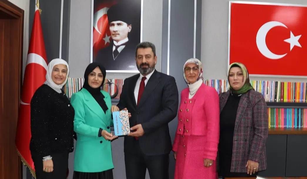 KADIN YAZARLARIN KURUM ZİYARETLERİ DEVAM EDİYOR