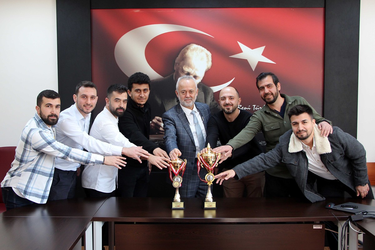 Sakarya İSM şampiyon oldu