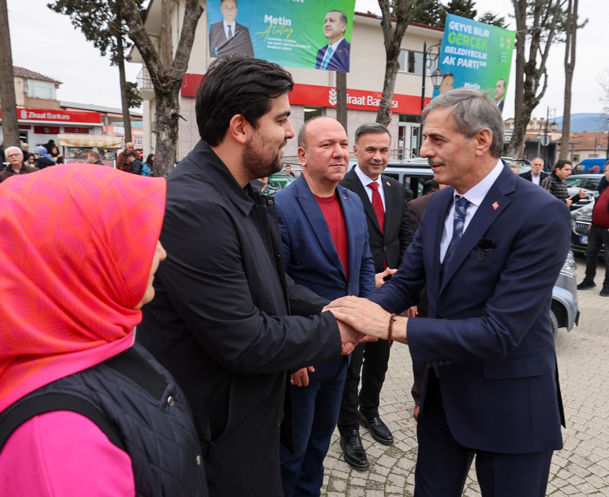Geyve’de Yusuf Alemdar’a yoğun ilgi “İlçelerimizin yerel yapısına uygun projeleri hayata geçireceğiz”
