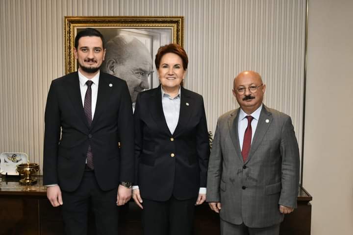 İYİ Parti Genel Başkanı Meral Akşener, partisinin grup toplantısında yerel seçimlere yönelik yeni adaylarını açıkladı.