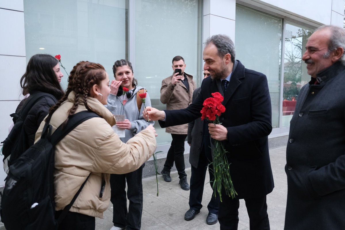 SBB BAŞKAN ADAYI ÖMER AYHAN’DAN AİLELERE ÖĞRENCİ BAŞINA AYLIK 1000 TL DESTEK