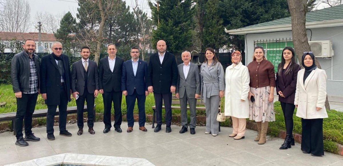MHP İl Başkanlığı'ndan Yeşilay'a ziyaret
