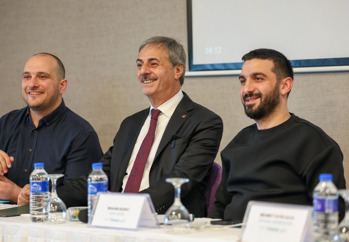 Sakarya Büyükşehir Belediye Başkan Adayı Yusuf Alemdar, TÜGVA 76. İl Toplantısı’na katıldı.