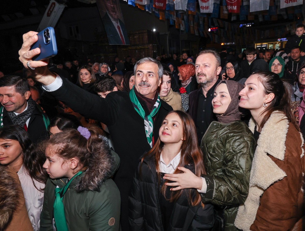 Yusuf Alemdar’a Arabacıalanı’nda yoğun ilgi  “Şehrimizin tamamında aynı azim ve kararlılıkla çalışacağız”