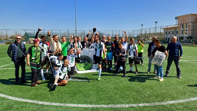 Sakarya Büyükşehir Belediye Bedensel Engelliler Futbol Kulübü Süper Lig'e yükseldi