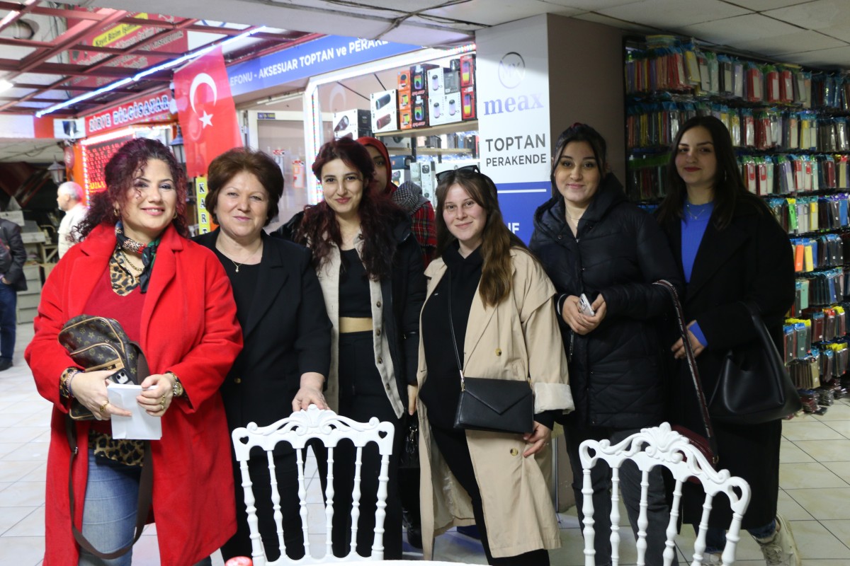 SASÇED Üniversite öğrencilerine geleneksel iftar yemeği düzenledi, iftar sonrası doyasıya eğlendiler...