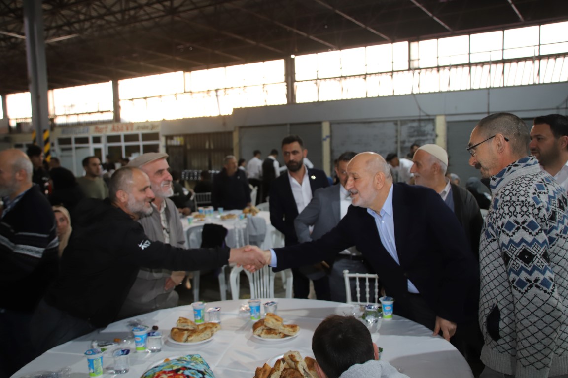 BİNLERCE HENDEK’Lİ KARDEŞLİK İFTARINDA BULUŞTU