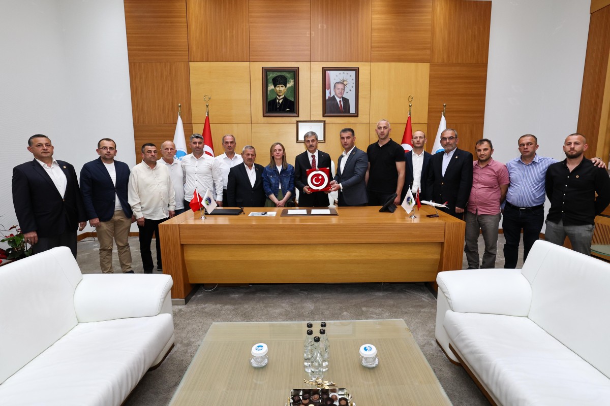 Başkan Alemdar muhtarları ağırladı  “Muhtarlarla iş birliğimiz güçlenerek devam edecek”