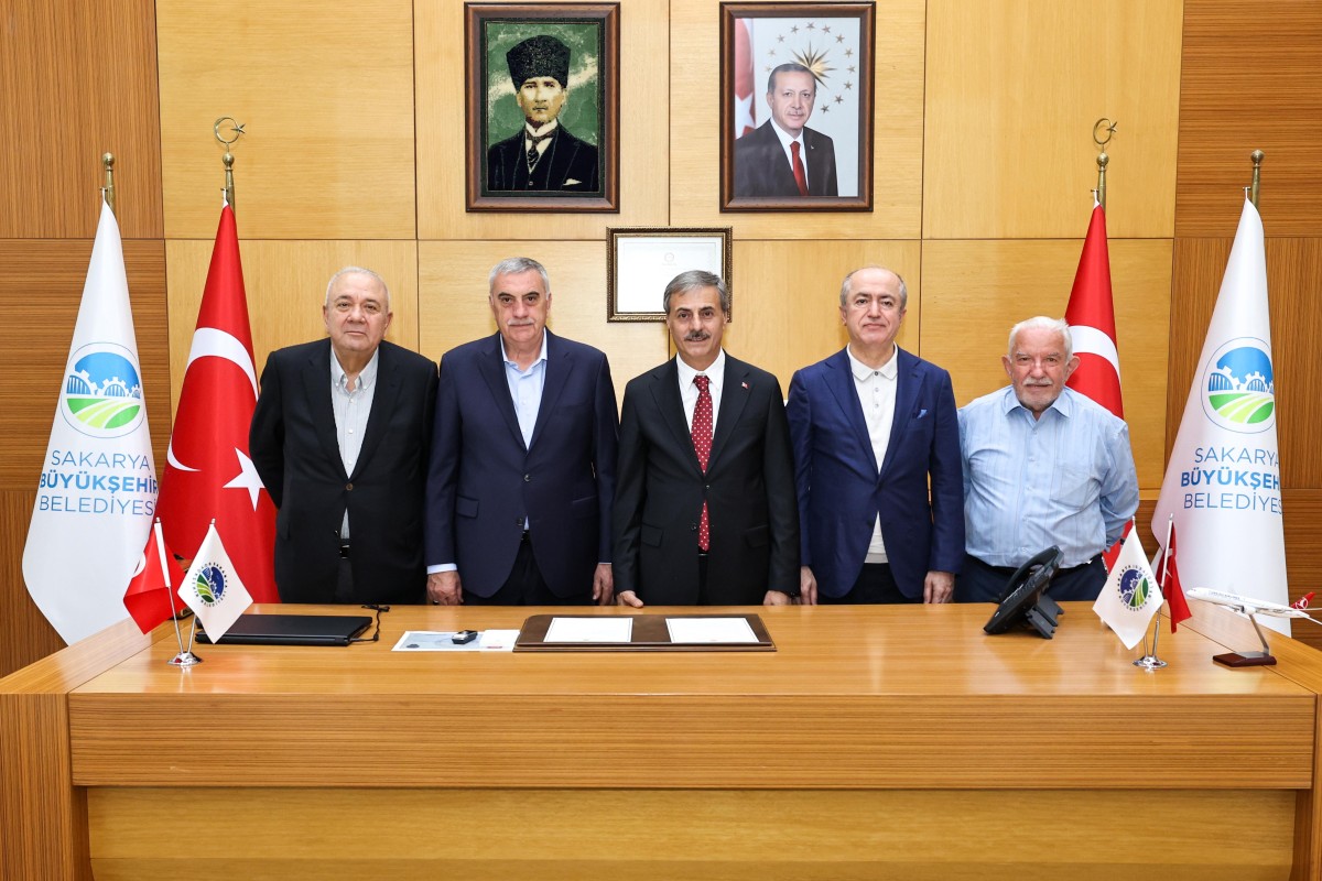 Başkan Alemdar Zeki Toçoğlu’nu ağırladı:  “Sakarya’da yeni bir kalkınma ve gelişim dönemi başlıyor”