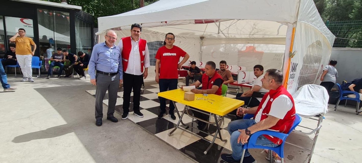 Bir Torba Kan 3 Kişinin Hayatını Kurtarıyor. 