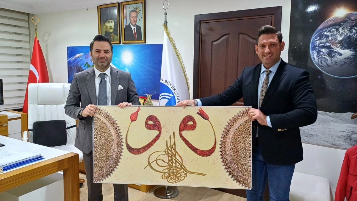 İş İnsanı Aykut Saban, SASKİ Genel Müdürü Yiğit Turan'ı, başarılarından dolayı tebrik etti