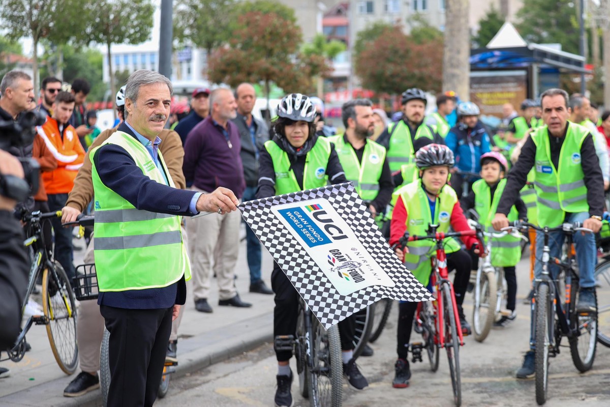 Trafik Haftası’nda pedallar Sakarya şehrin merkezinde döndü