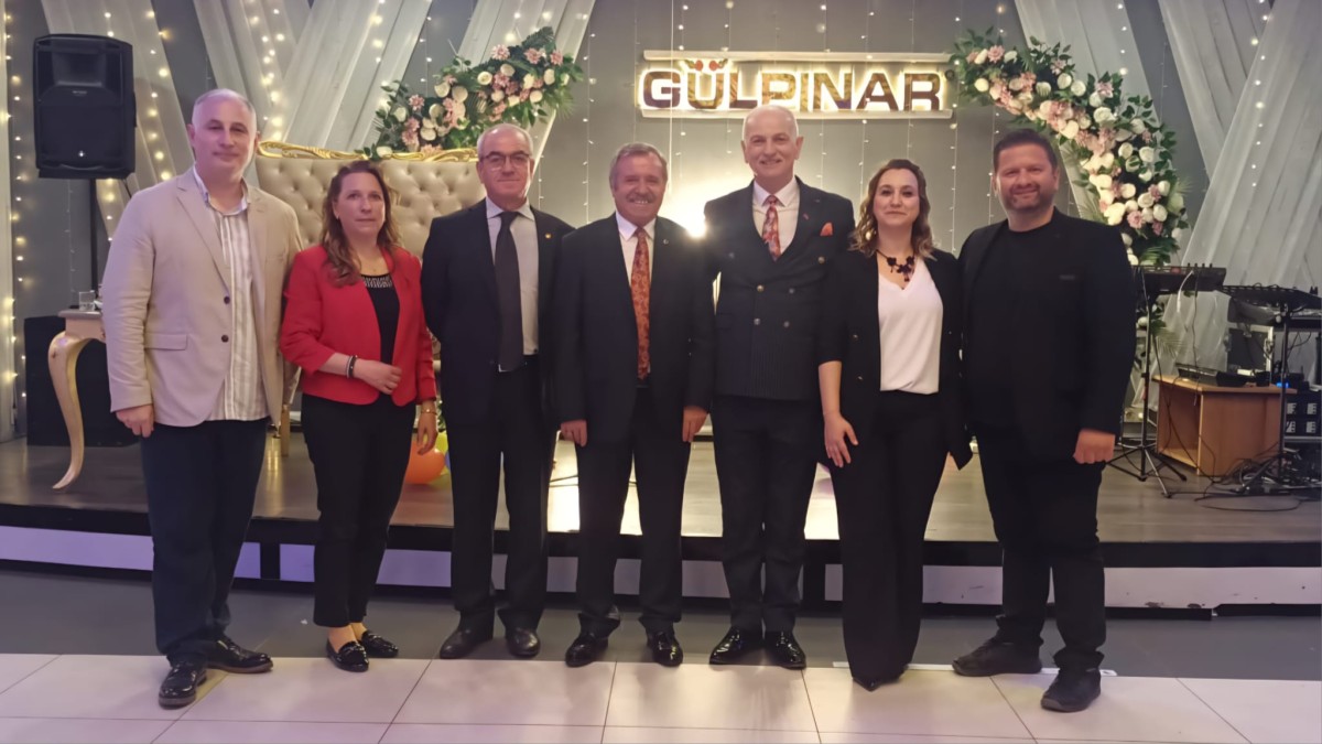 FOLKART Geleneksel Halk Oyuncular Gecesi Görkemli bir şekilde gerçekleştirildi
