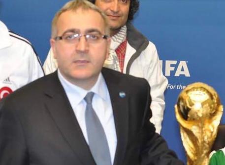 EURO 2024 BAŞLIYOR. Avrupa futbolunun ülkeler bazındakı en iyi takımını belirleyecek Euro 2024 için nefesler tutuldu.
