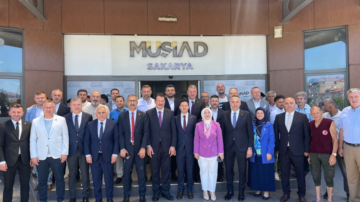 MÜSİAD Sakarya Şubesi'nin Geleneksel Bayramlaşma Programı coşkuyla gerçekleşti