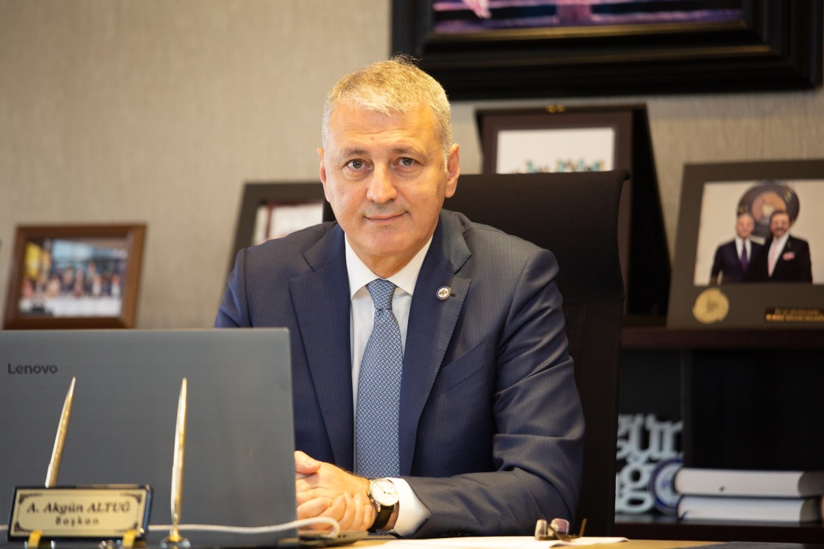 Başkanı A. Akgün Altuğ “Adapazarı Oto Sanatkarları Tarihi” Kitabı Okuyucularla Buluşuyor  Tanıtım Töreni 17 Temmuz