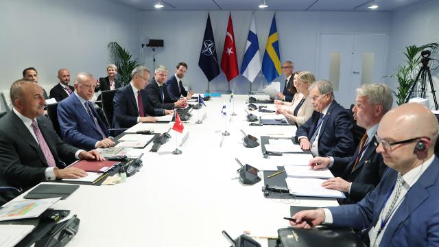 Madrid'de dörtlü zirve başladı
