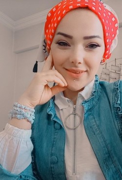 Kübra AÇAR (Bitlis Gazeteci & Yazar)