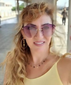 Mine EPÇEM (Şair & Yazar) İzmir/Foça