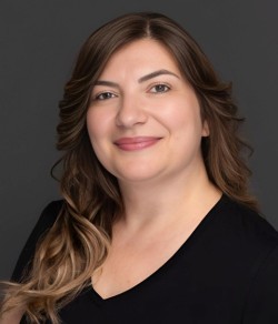 Nihal Cevher (Araştırmacı Gazeteci & Yazar )